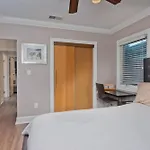 Ground Floor In Venice Near The Beach Home